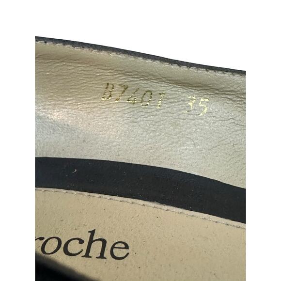 Guy Laroche Vintage Black Rose Adorned Leather Pumps Shorter Heel sz 35 - Picture 13 of 14